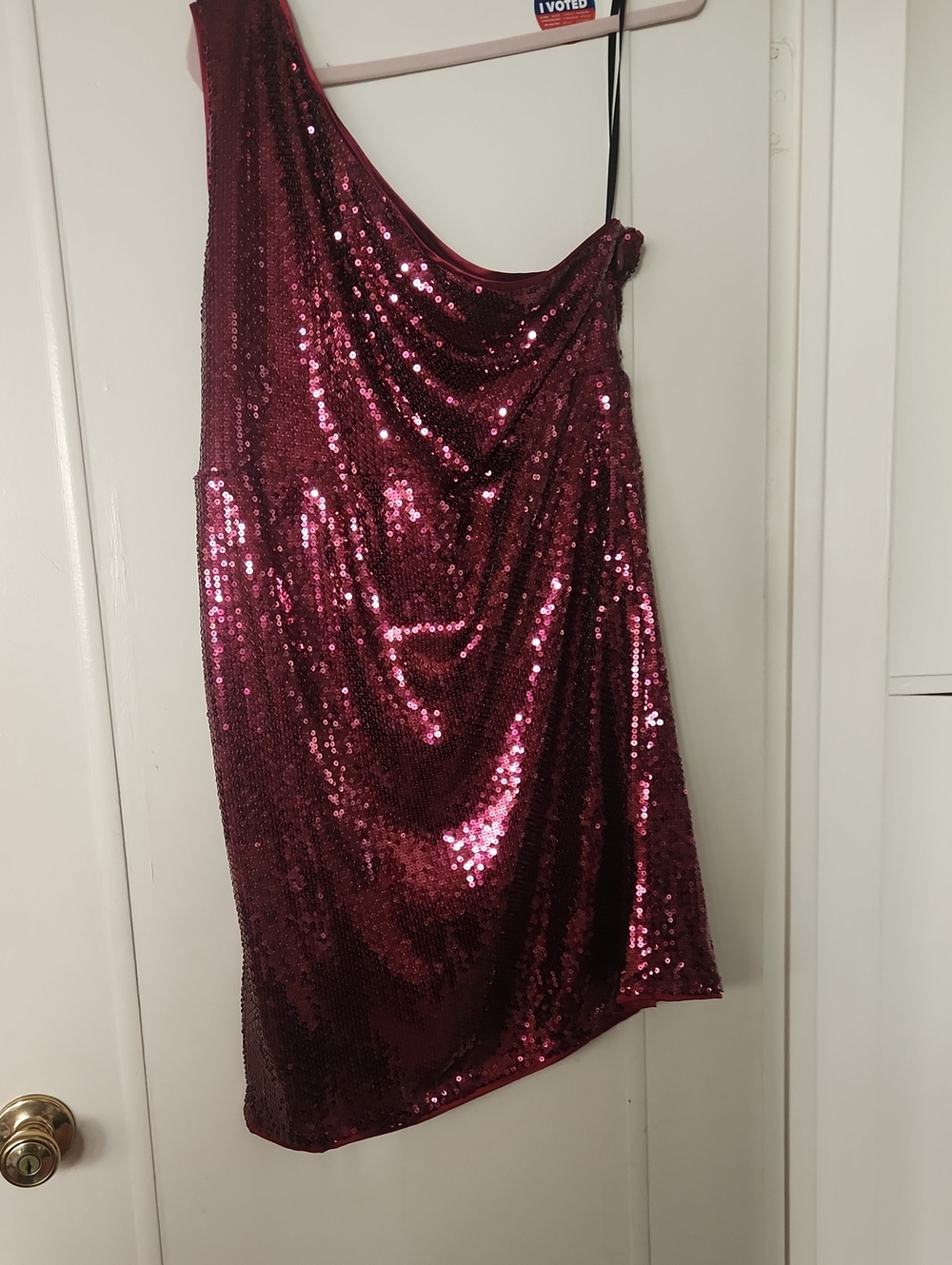 One-Shoulder Sequin Party Dress in Berry